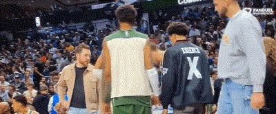 字母哥连续五场比赛得分超过败北，雄鹿挑战极限！的简单介绍